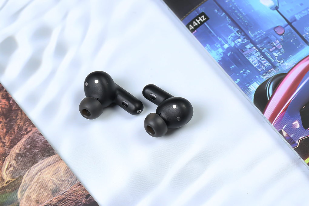 Tai nghe Bluetooth True Wireless JBL Live Beam 3 Màu Đen