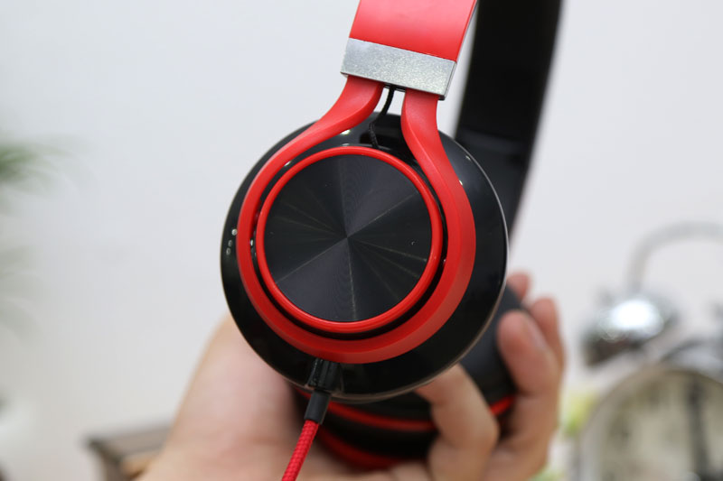 Tai nghe chụp tai Kanen IP-2050 Tai nghe chụp tai Kanen IP-2050