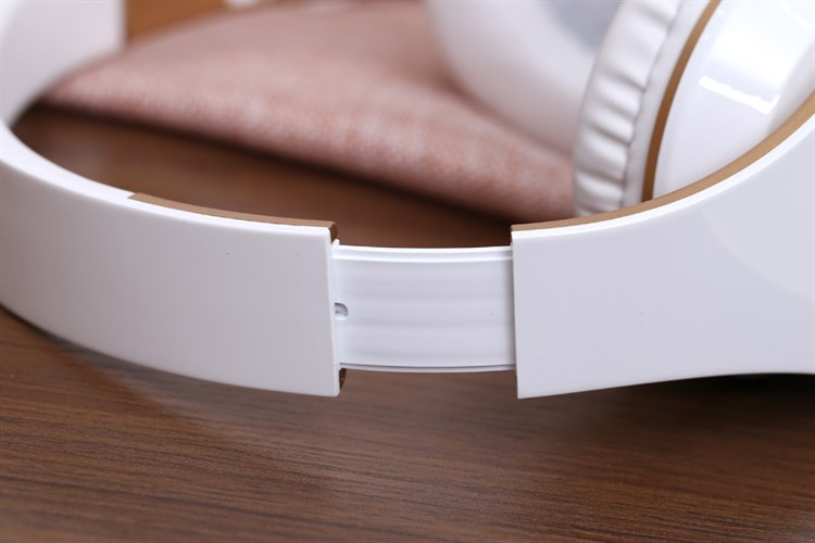 Tai nghe Chụp Tai Kanen IP-2090 Màu Trắng