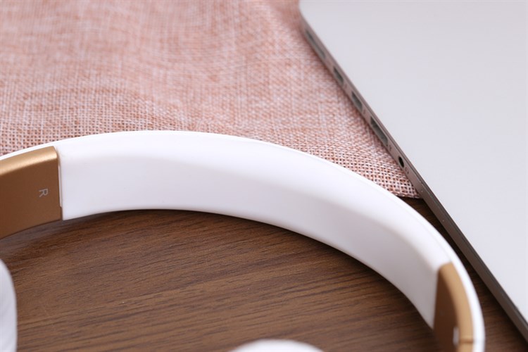 Tai nghe Chụp Tai Kanen IP-2090 Màu Trắng