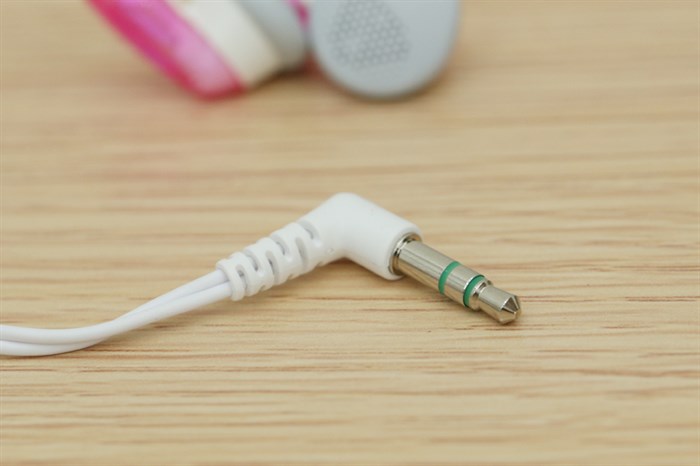 Tai nghe Có Dây Sony MDR-E9LP Màu Hồng