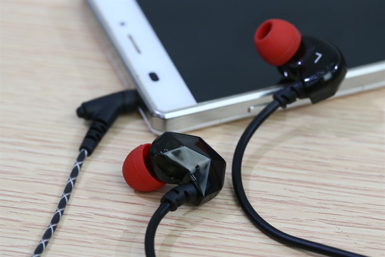 Tai nghe nhét tai Kanen S50