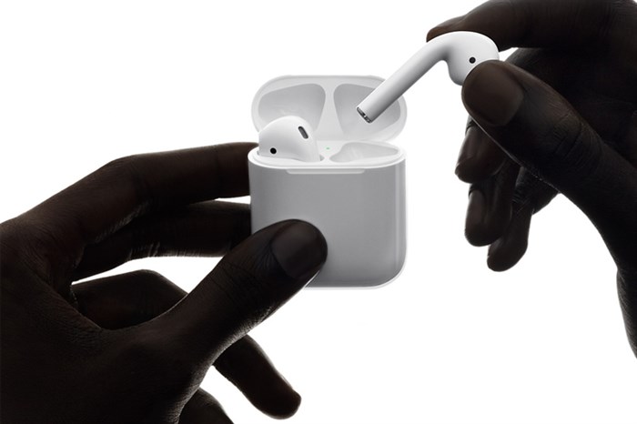 Tai nghe Bluetooth AirPods Apple MMEF2 Màu Trắng