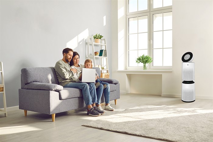 Máy lọc không khí 2 tầng LG PuriCare AS10GDWH0.ABAE 70W Màu Trắng