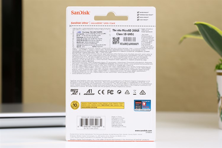 Thẻ nhớ MicroSD 200GB Sandisk Class 10 Màu Đen