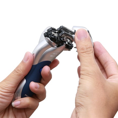 Máy cạo râu khô và ướt Panasonic ES-SL41-S453 Màu Đen