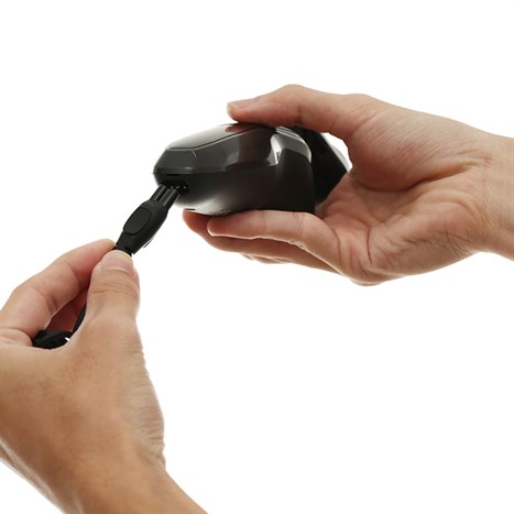 Máy cạo râu khô và ướt Philips S5083/03 Màu Đen