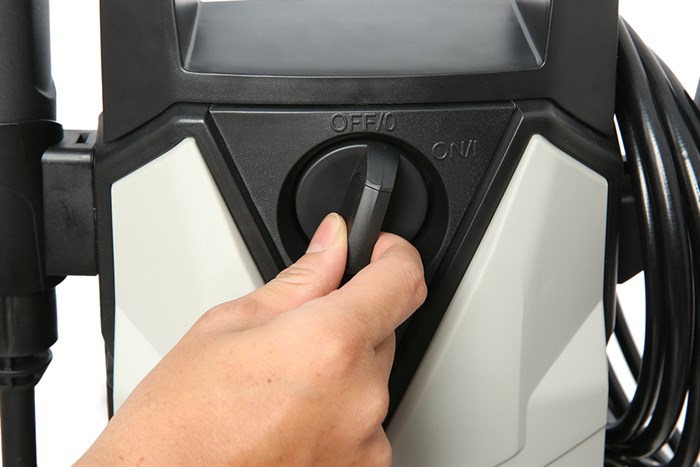 Máy phun xịt rửa áp lực cao Ryobi AJP-1100 1400W Màu Trắng - Đen