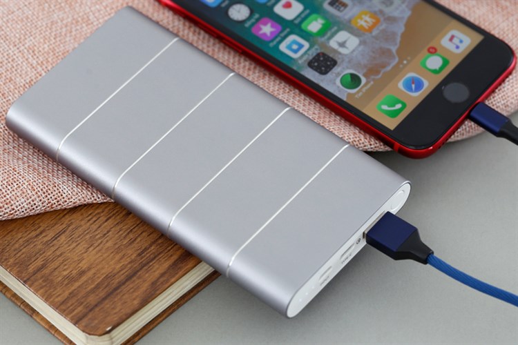 Pin sạc dự phòng Polymer 10.000 mAh Type C QC3.0 eValu PA F1 Air Màu Bạc