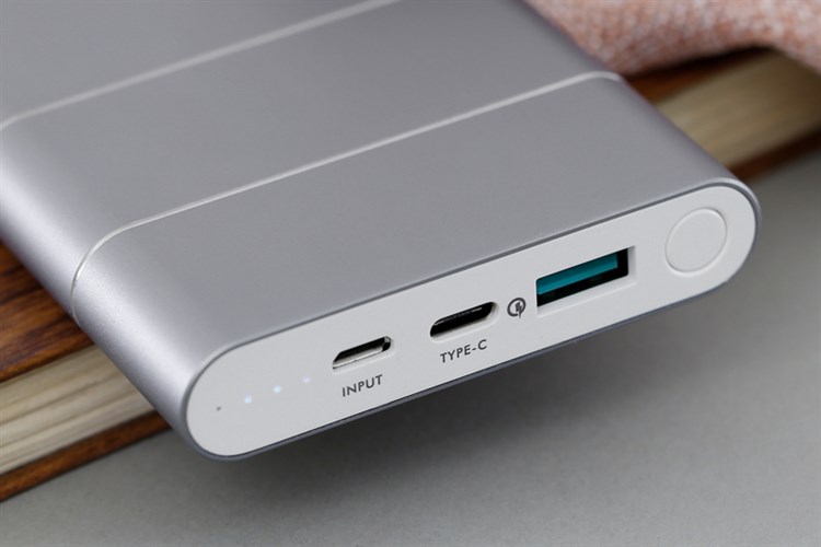 Pin sạc dự phòng Polymer 10.000 mAh Type C QC3.0 eValu PA F1 Air Màu Bạc