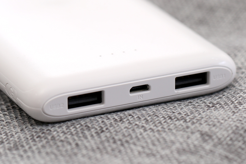 Pin sạc dự phòng Polymer 10.000 mAh AVA PA CK01 Màu Trắng