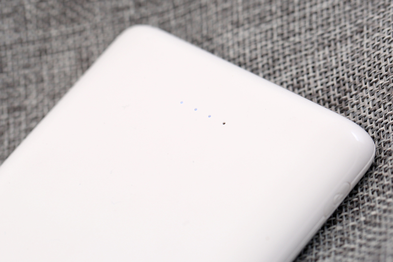 Pin sạc dự phòng Polymer 10.000 mAh AVA PA CK01 Màu Trắng