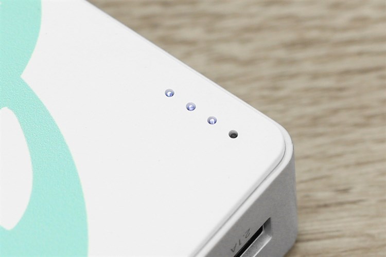 Pin sạc dự phòng 10.000 mAh Type C Xmobile Gram 4 Dull Dog Màu Xanh lá