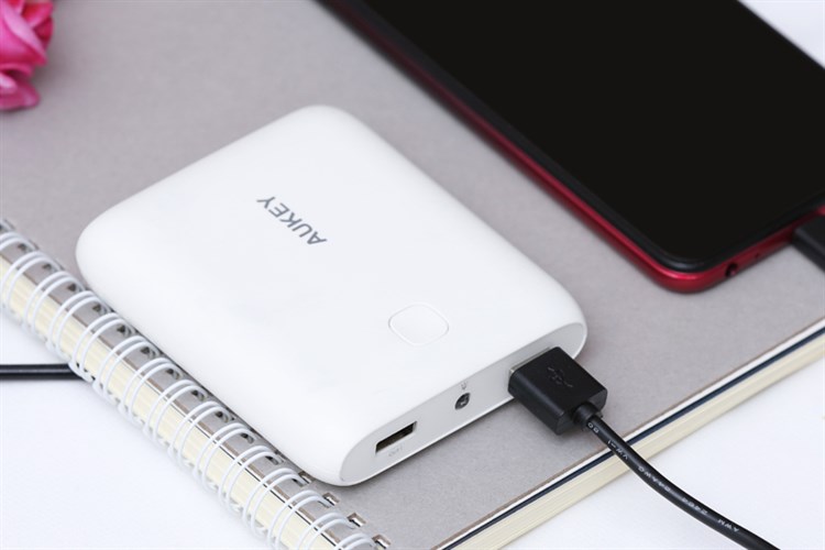 Pin sạc dự phòng 10.000 mAh AUKEY PB-N42 Màu Trắng