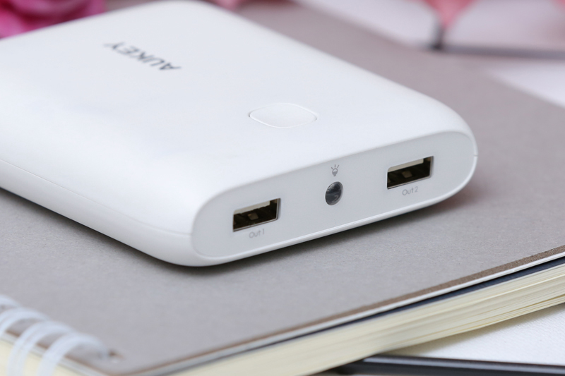 Pin sạc dự phòng 10.000 mAh AUKEY PB-N42 Màu Trắng