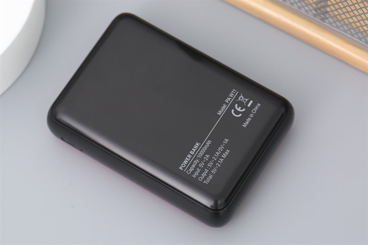 Pin sạc dự phòng Polymer 10.000 mAh 10.5W AVA PA W11 Màu Đen - Đỏ