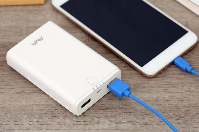 Pin sạc dự phòng 7.500 mAh AVA DS630-WB Màu Trắng