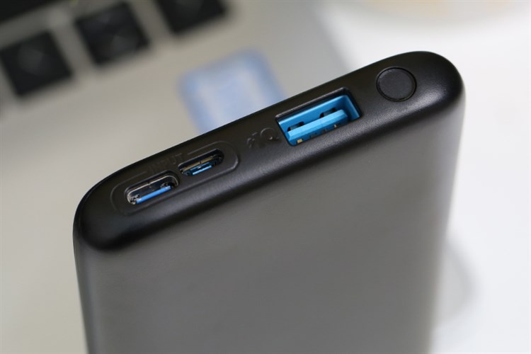 Pin sạc dự phòng Polymer 10.000 mAh Type C 12W Anker PowerCore Lite A1232 Màu Đen