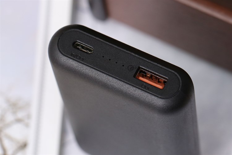 Pin sạc dự phòng 10.050 mAh Type-C PD QC3.0 AUKEY PB-XD10 Màu Đen