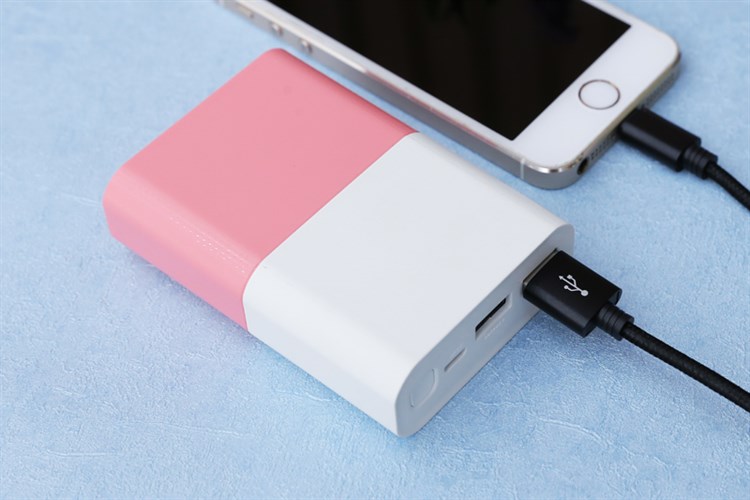 Pin sạc dự phòng Polymer 10.000 mAh AVA Pilot Màu Hồng