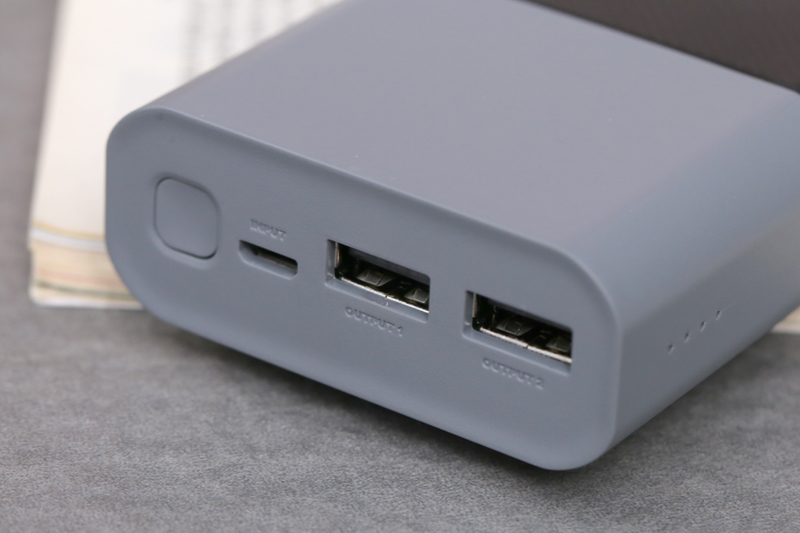 Pin sạc dự phòng Polymer 10.000 mAh AVA Pilot Màu Xám