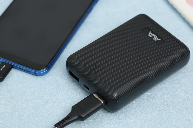 Pin sạc dự phòng Polymer 10.000mAh AVA PA W11 X Màu Đen