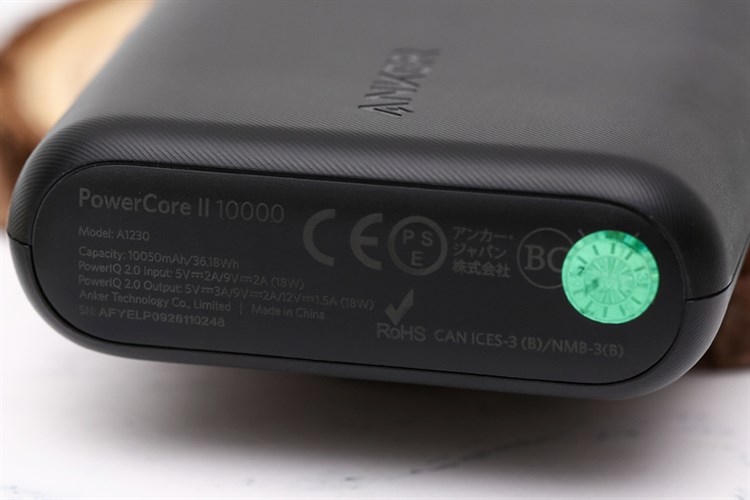 Pin sạc dự phòng 10.000 mAh PowerIQ 2.0 Anker PowerCore II A1230 Màu Đen