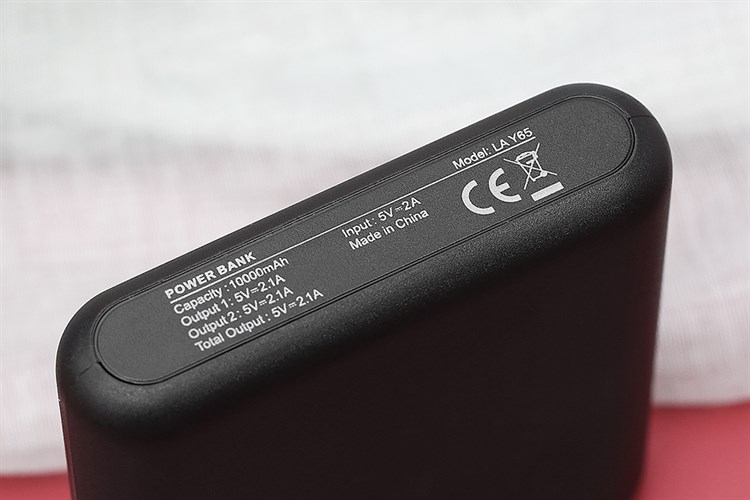 Pin sạc dự phòng 10.000 mAh 10.5W AVA LA Y65 Màu Đen