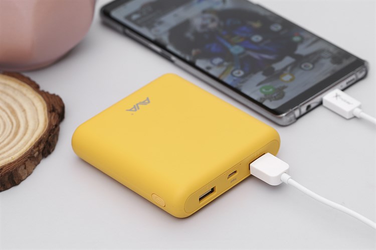 Pin sạc dự phòng 10.000 mAh 10.5W AVA LA Y65 Màu Vàng