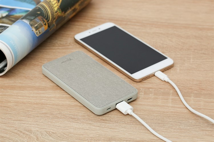 Pin sạc dự phòng Polymer 10.000 mAh Type C PD QC3.0 18W Xmobile P68D Màu Xám