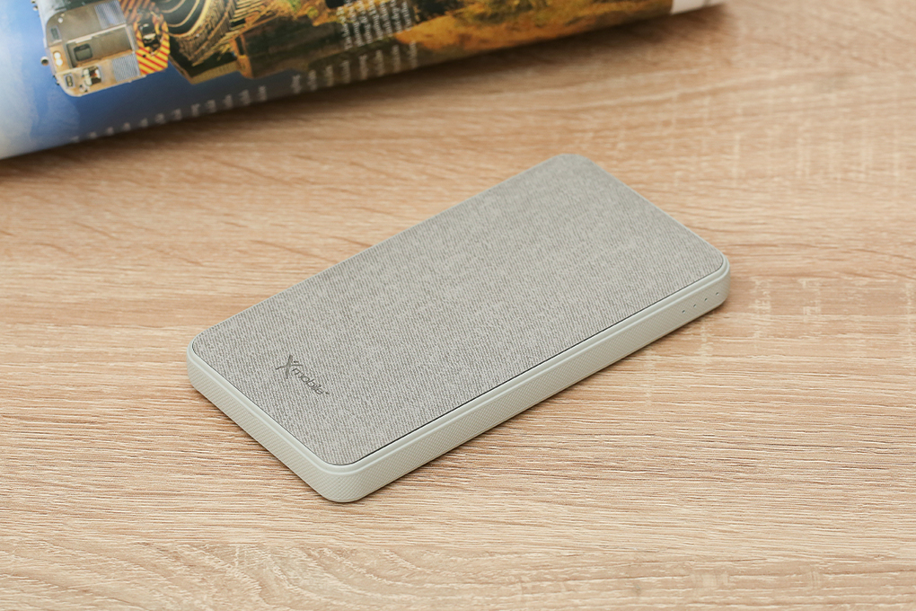 Pin sạc dự phòng Polymer 10.000 mAh Type C PD QC3.0 18W Xmobile P68D Màu Xám