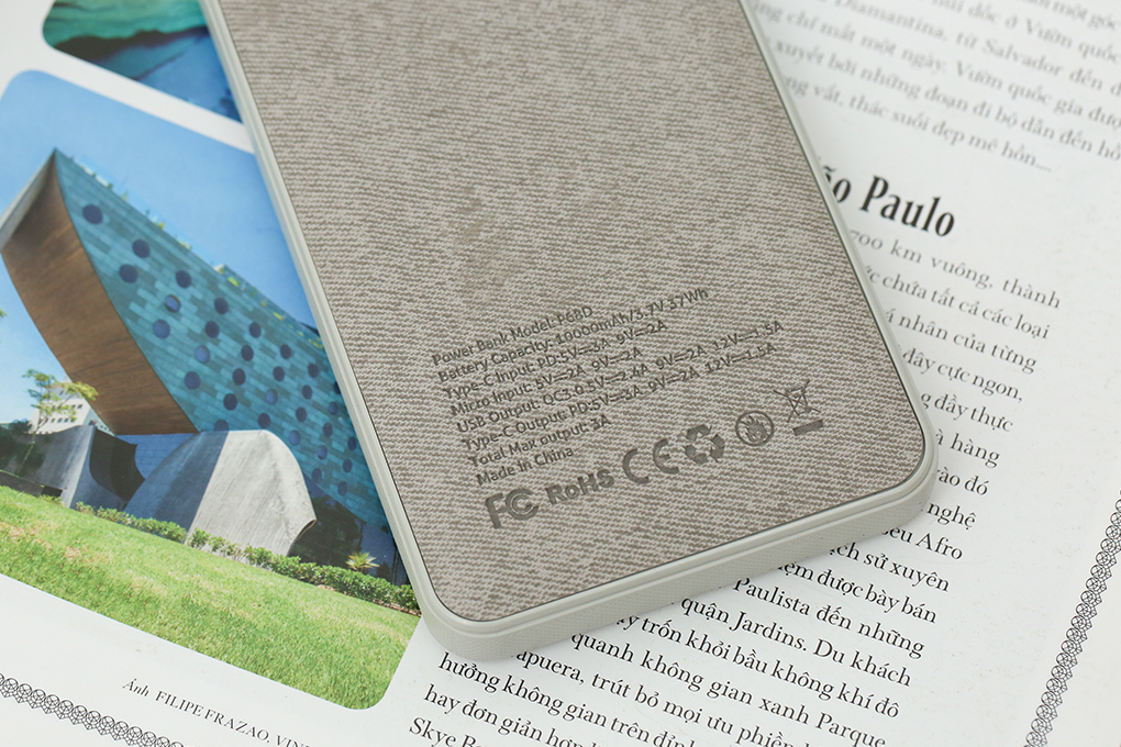 Pin sạc dự phòng Polymer 10.000 mAh Type C PD QC3.0 18W Xmobile P68D Màu Xám