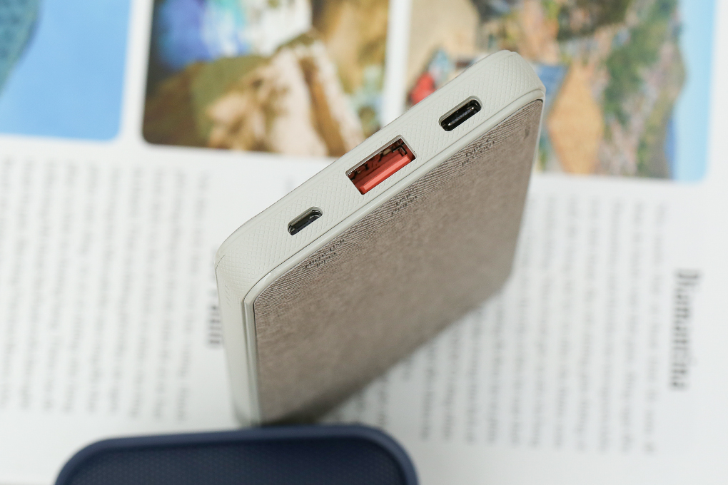Pin sạc dự phòng Polymer 10.000 mAh Type C PD QC3.0 18W Xmobile P68D Màu Xám