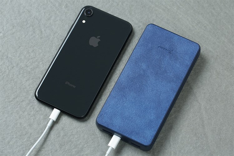 Pin sạc dự phòng Polymer 20.000 mAh Type C PD QC3.0 18W Xmobile PowerBox P69D Màu Xanh Navy