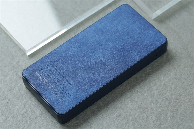 Pin sạc dự phòng Polymer 20.000 mAh Type C PD QC3.0 18W Xmobile PowerBox P69D Màu Xanh Navy