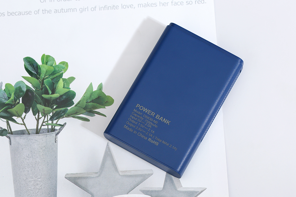 Pin sạc dự phòng 7500 mAh 10.5W AVA DS630 Màu Xanh Navy
