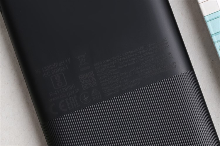 Pin sạc dự phòng Polymer 10.000 mAh Type C PD QC3.0 18W OPPO PBT02 Màu Đen