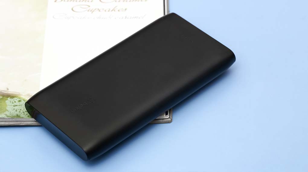Pin sạc dự phòng Polymer 10.000 mAh Type C 18W PD Belkin Pocket Power BPB001 - Kiểu dáng thon gọn
