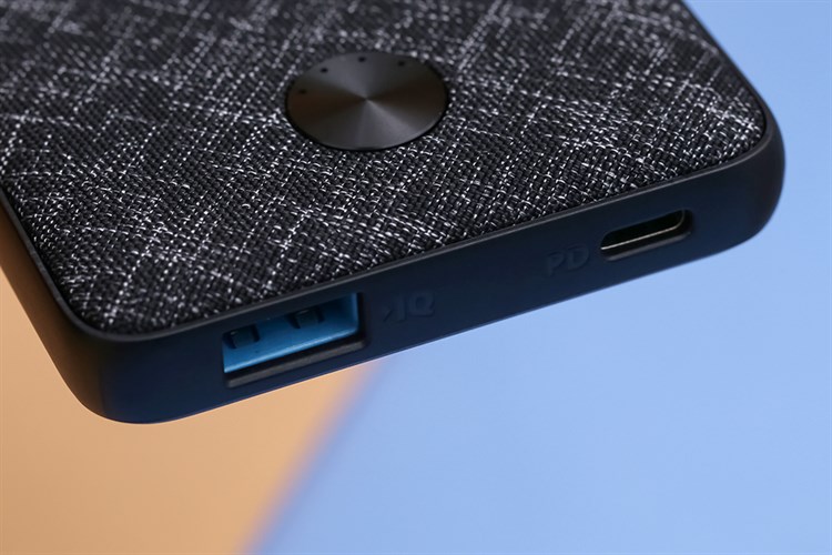 Pin sạc dự phòng Polymer 10000mAh Type C PD 20W Anker PowerCore Slim A1244 Màu Đen