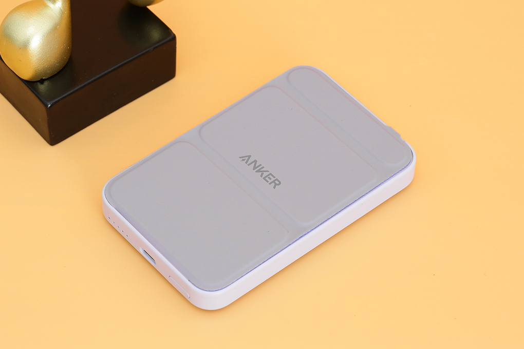 Pin sạc dự phòng Polymer 5000mAh không dây Magnetic Type C 12W Anker MagGo A1611 Màu Tím