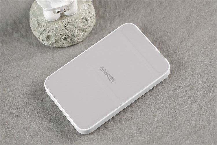 Pin sạc dự phòng Polymer 5000mAh không dây Magnetic Type C 12W Anker MagGo A1611 Màu Trắng