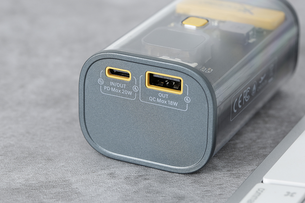 Pin sạc dự phòng 10000mAh Type C PD QC3.0 20W Xmobile Y73 Màu Xám