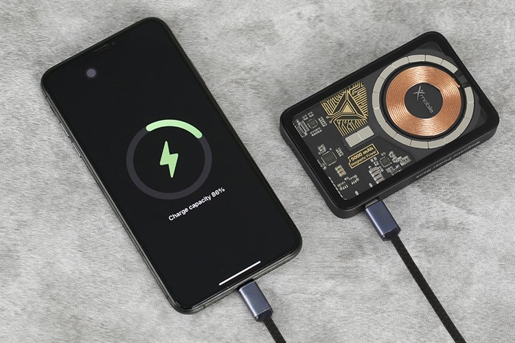 Pin sạc dự phòng Polymer 5000mAh không dây Magnetic Type C PD 20W Xmobile DS611 Màu Đen