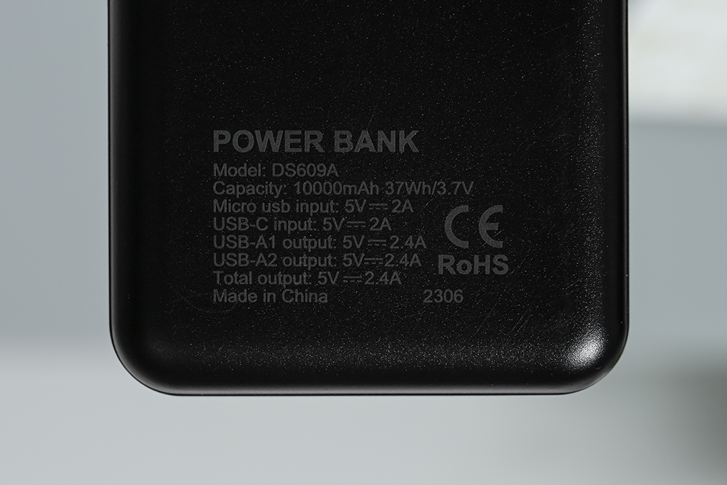Pin sạc dự phòng Polymer 10000mAh 12W AVA+ DS609A Màu Đen
