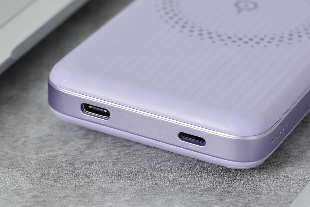 Pin sạc dự phòng 10000mAh không dây Magnetic Type C PD 20W Innostyle PowerMag Switch 2in1 IA20PD Màu Tím