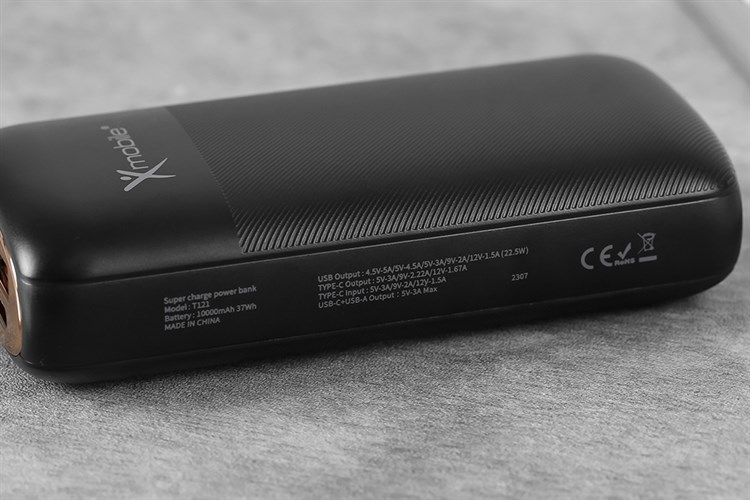 Pin sạc dự phòng 10000mAh Type C PD QC3.0 22.5W Xmobile T121 Màu Đen