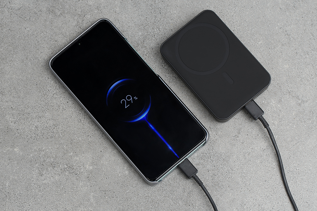Pin sạc dự phòng Polymer 10000mAh không dây Magnetic Type C PD 20W Xmobile T156 Màu Đen