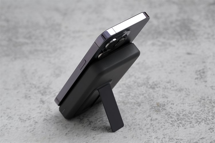 Pin sạc dự phòng 10000mAh không dây Magnetic Type C PD QC 3.0 20W Anker MagGo A1641 Màu Đen