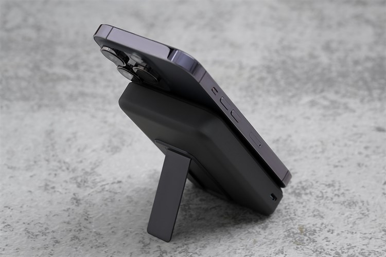 Pin sạc dự phòng 10000mAh không dây Magnetic Type C PD QC 3.0 20W Anker MagGo A1641 Màu Đen