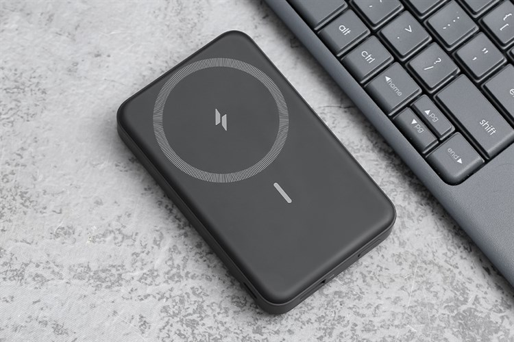 Pin sạc dự phòng 10000mAh không dây Magnetic Type C PD QC 3.0 20W Anker MagGo A1641 Màu Đen